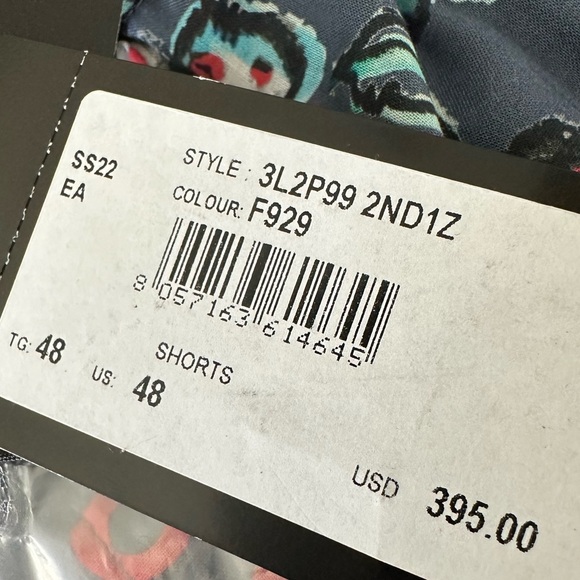 Emporia Armani shorts size 48(can fit size 10-12- or 14)does have a red belt NWT - Picture 9 of 9